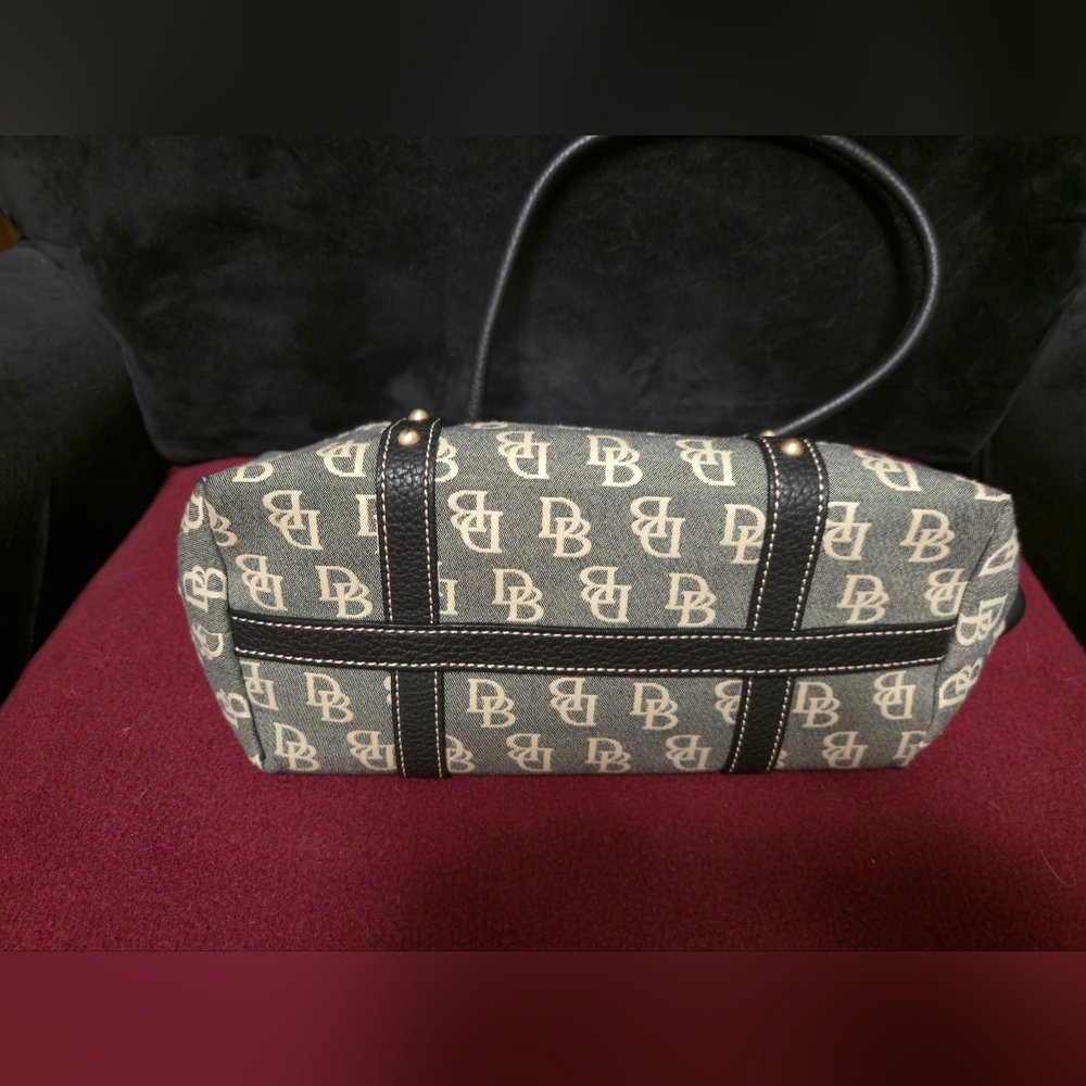 Vintage Dooney & Bourke Tan and Brown Canvas Logo Satchel - Picture 4 of 10